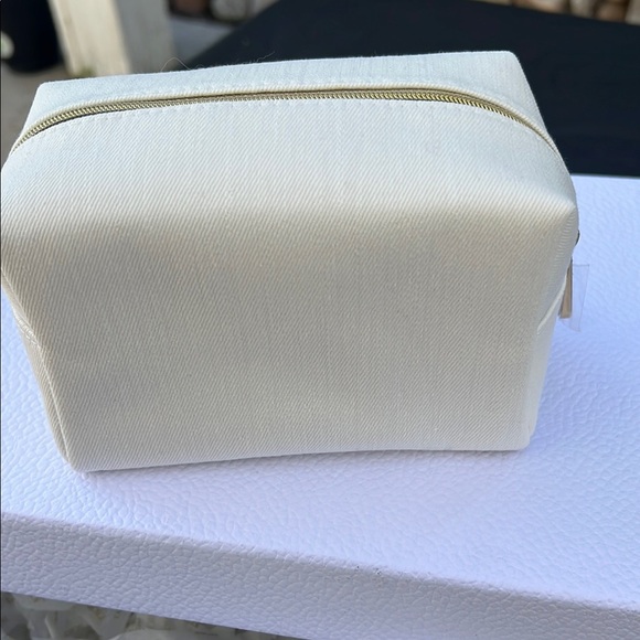 Dior White Gift Box Set - Picture 8 of 9